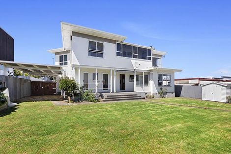 Photo of property in 258 Saint Aubyn Street, New Plymouth, 4310