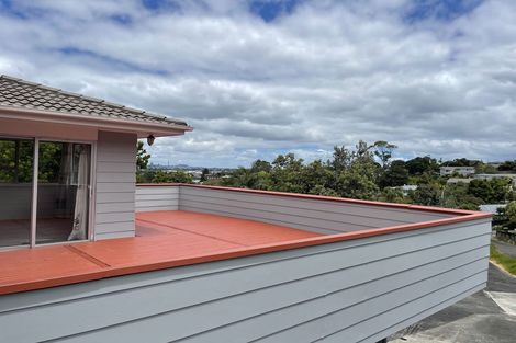 Photo of property in 31 Sequoia Place, Sunnynook, Auckland, 0620