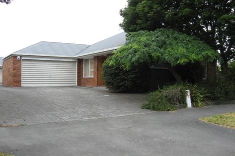 Photo of property in 2/19 Siska Place, Upper Riccarton, Christchurch, 8041