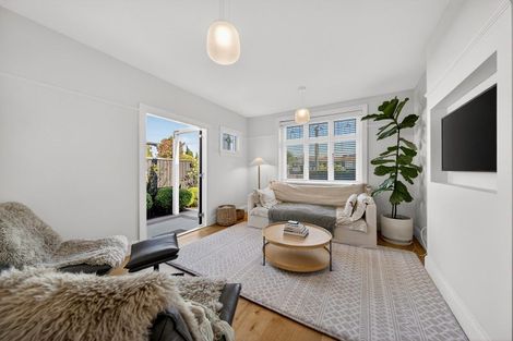 Photo of property in 136 Matsons Avenue, Papanui, Christchurch, 8053