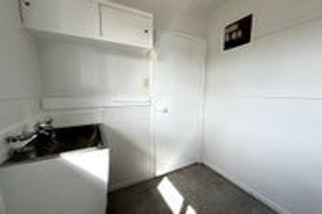 Photo of property in 28 Larissa Avenue, Henderson, Auckland, 0610