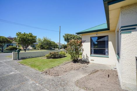 Photo of property in 19 York Street, Strathern, Invercargill, 9812