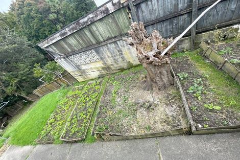 Photo of property in 76 Fitzwater Place, Henderson, Auckland, 0612