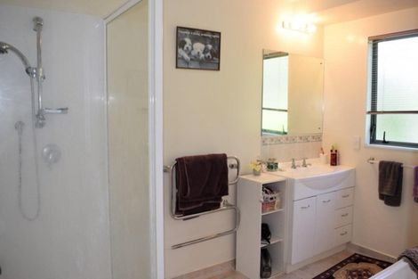 Photo of property in 57b Kirk Street, Otaki, 5512