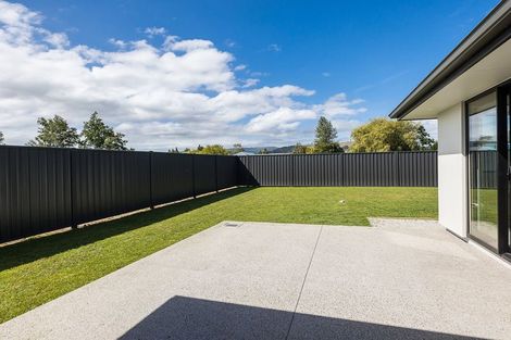 Photo of property in 8 Magnolia Lane, Mosgiel, 9024
