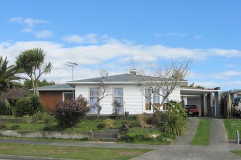 Photo of property in 74 Meadowvale Drive, Levin, 5510