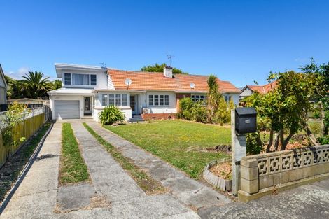 Photo of property in 248 College Street, West End, Palmerston North, 4412
