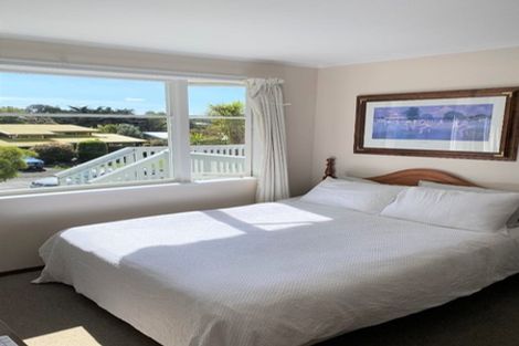 Photo of property in 11 Willow Avenue, Birkenhead, Auckland, 0626