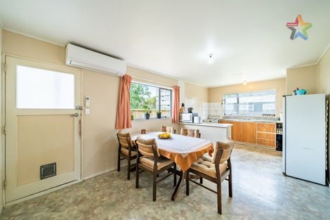 Photo of property in 1a Randwick Crescent, Moera, Lower Hutt, 5010