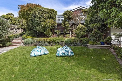 Photo of property in 62 Nicholson Road, Khandallah, Wellington, 6035