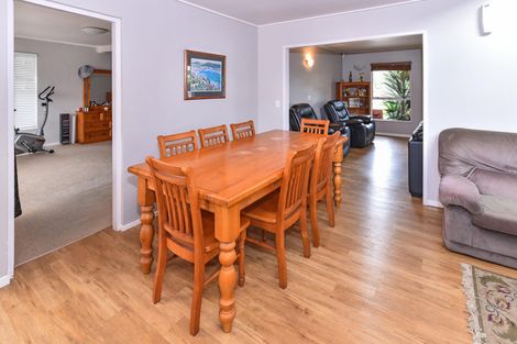 Photo of property in 24 Magnolia Avenue, Opaheke, Papakura, 2113