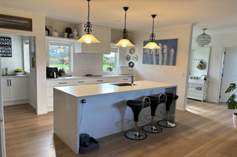 Photo of property in 60 Turangi Road, Motunui, Waitara, 4383