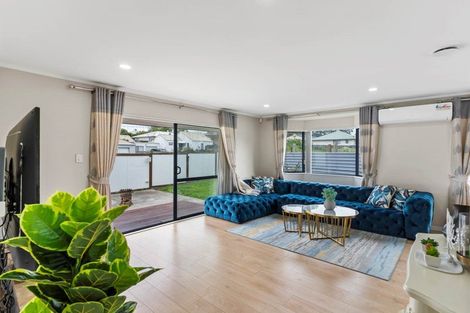 Photo of property in 58a Tironui Road, Takanini, 2112