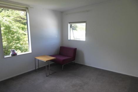 Photo of property in 42 Saddleback Grove, Karori, Wellington, 6012