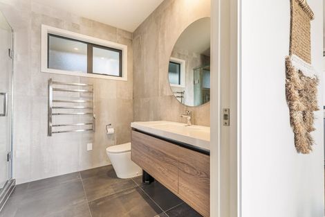 Photo of property in 130 Hibiscus Coast Highway, Red Beach, 0932