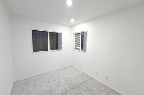Photo of property in 2/9 Kells Place, Botany Downs, Auckland, 2010