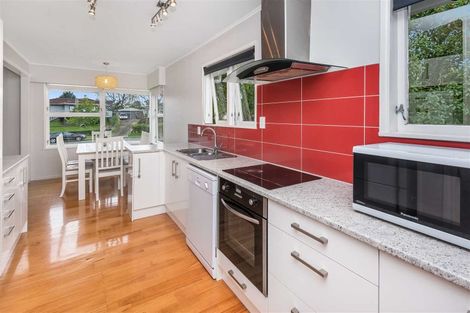 Photo of property in 5 Rainbow Place, Wattle Downs, Auckland, 2103