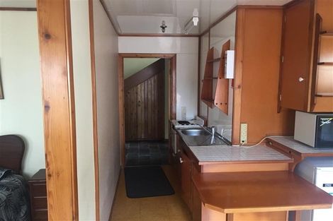 Photo of property in 36 Rangatira Road, Birkenhead, Auckland, 0626