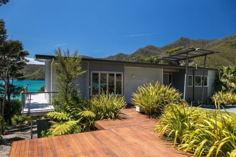 Photo of property in 30 Soucis Lane, Okiwi Bay, French Pass, 7193