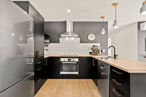 Photo of property in 19 Maize Street, Jacks Point, Queenstown, 9371