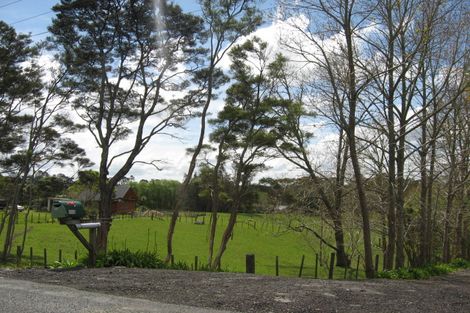 Photo of property in 103 Pomona Road, Kumeu, 0891