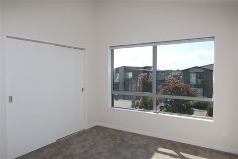 Photo of property in 25 Caldera Drive, Long Bay, Auckland, 0630