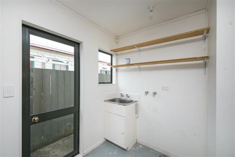 Photo of property in 32 Stewart Crescent, Hokowhitu, Palmerston North, 4410