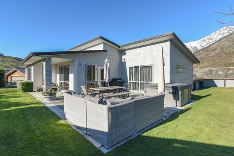 Photo of property in 56 Onslow Road, Lake Hayes, Queenstown, 9304