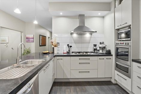 Photo of property in 21c Bradley Avenue, Pyes Pa, Tauranga, 3112