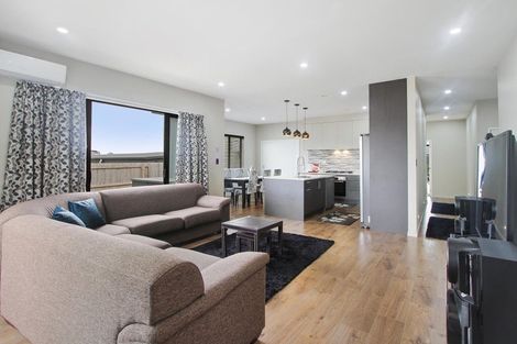 Photo of property in 13 Okohaka Avenue, Glenbrook, Waiuku, 2681