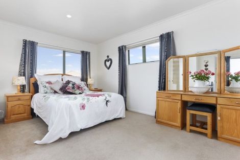 Photo of property in 2 Clea View, Gulf Harbour, Whangaparaoa, 0930