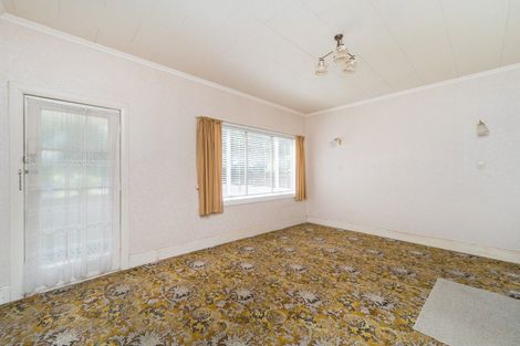 Photo of property in 94 Victoria Avenue, Palmerston North, 4410