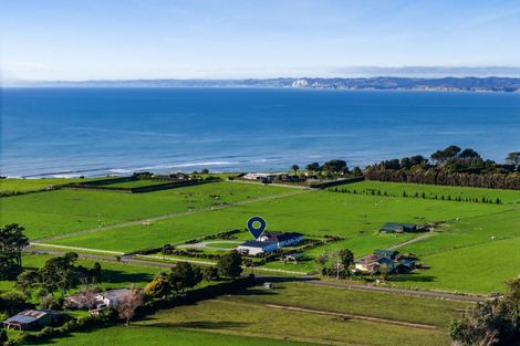 Photo of property in 60 Turangi Road, Motunui, Waitara, 4383