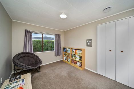 Photo of property in 31 Tiverton Crescent, Whalers Gate, New Plymouth, 4310