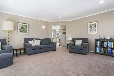 Photo of property in 10 Plescher Crescent, Leamington, Cambridge, 3432