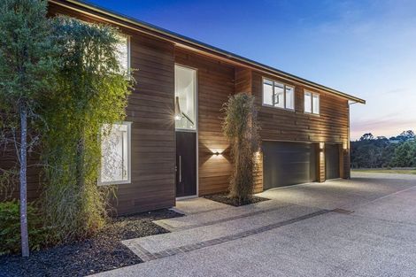 Photo of property in 80 Okura River Road, Okura, Albany, 0792