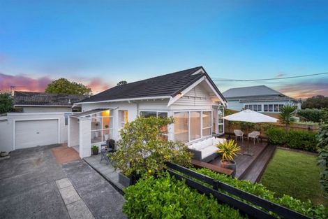 Photo of property in 1/29 Clarence Road, Northcote Point, Auckland, 0627