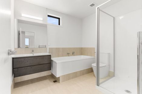 Photo of property in 8/130 Stancombe Road, Flat Bush, Auckland, 2016