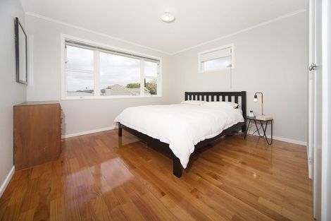 Photo of property in 270 Rangatira Road, Beach Haven, Auckland, 0626