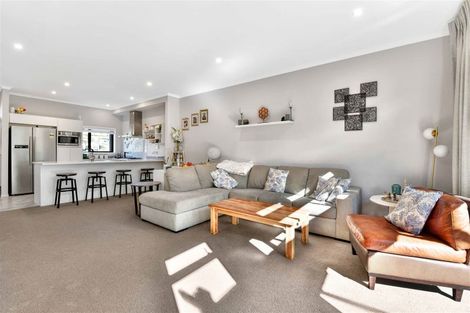 Photo of property in 117 Bonair Crescent, Silverdale, 0932