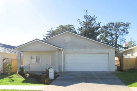 Photo of property in 26 Mulvaney Crescent, Henderson, Auckland, 0612