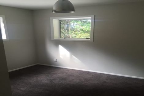 Photo of property in 1 Heaton Grove, Chatswood, Auckland, 0626