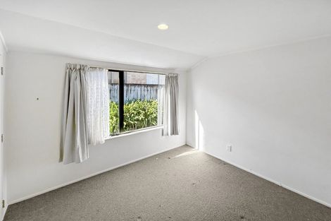 Photo of property in 1/5 Saint Leger Crescent, Huntington Park, Auckland, 2013
