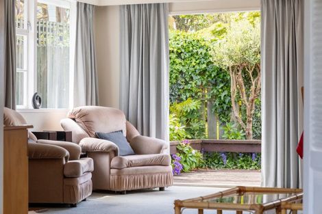 Photo of property in 32 Tui Road, Raumati Beach, Paraparaumu, 5032