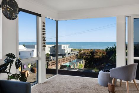 Photo of property in 1 Mclean Street, Strandon, New Plymouth, 4312