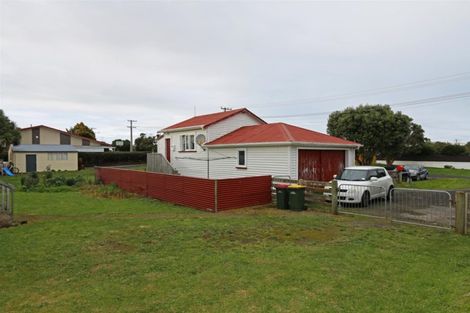 Photo of property in 3 Riemenschneider Street, Manaia, 4612