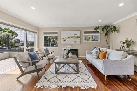 Photo of property in 65 Seacliffe Avenue, Belmont, Auckland, 0622