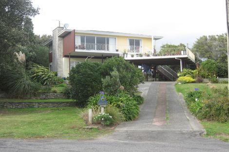 Photo of property in 1 Mckenzie Avenue, Raumati South, Paraparaumu, 5032