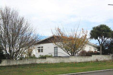 Photo of property in 1 Mcneil Street, Balclutha, 9230
