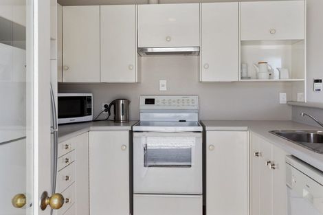 Photo of property in 9 Solway Avenue, Ilam, Christchurch, 8041